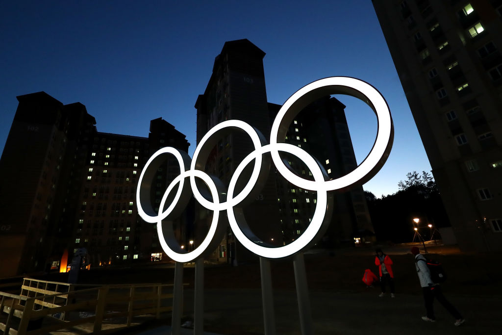 getty_ Pyeongchang olympiarenkaat iltavalossa