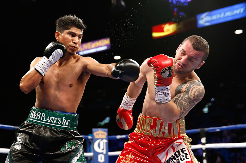 Dejan Zlaticanin v Mikey Garcia